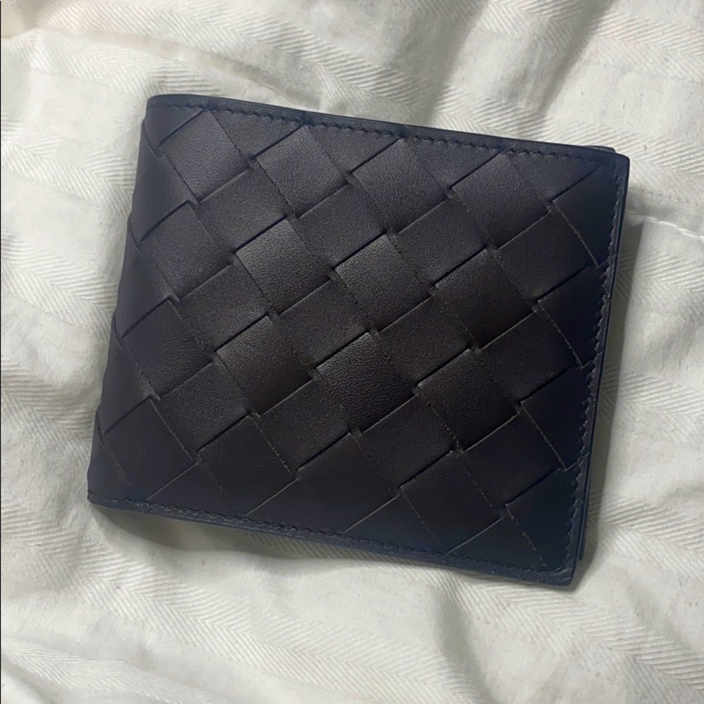 BRAND NEW BOTTEGA VENETA WALLET